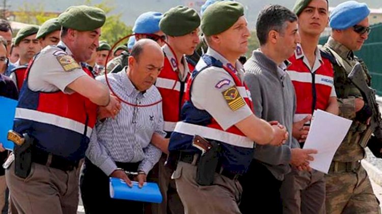 Darbeci generalin emir subayı 'ankesöre' takıldı