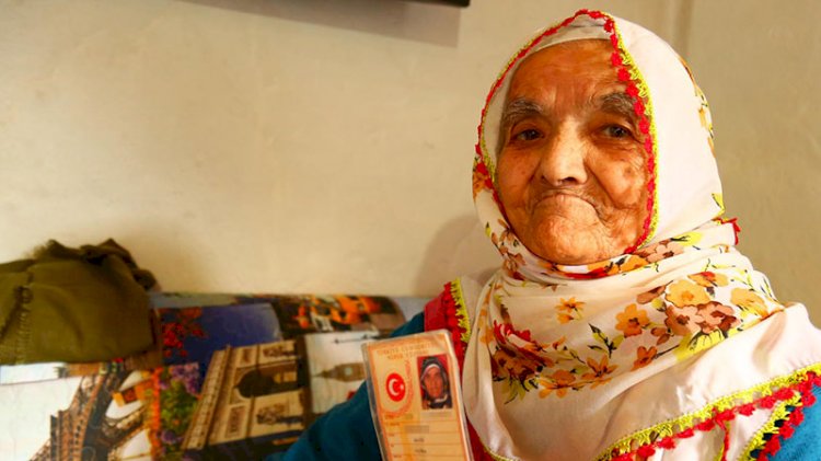 116 yaşında koronavirüsü yenen Fatma nine Sağlıklı yaşamın sırrını açıkladı
