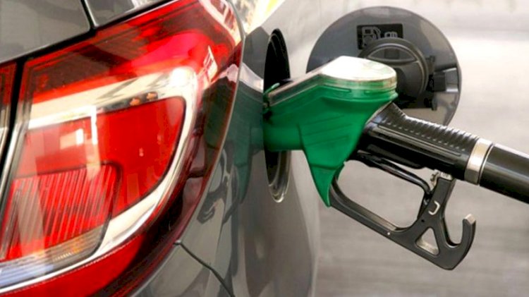 Benzine zam geldi