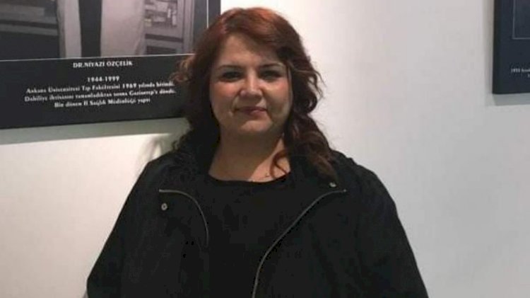 Koronavirüs testi yaptıran kişi, içine tükürdüğü suyu aile hekiminin üzerine döktü