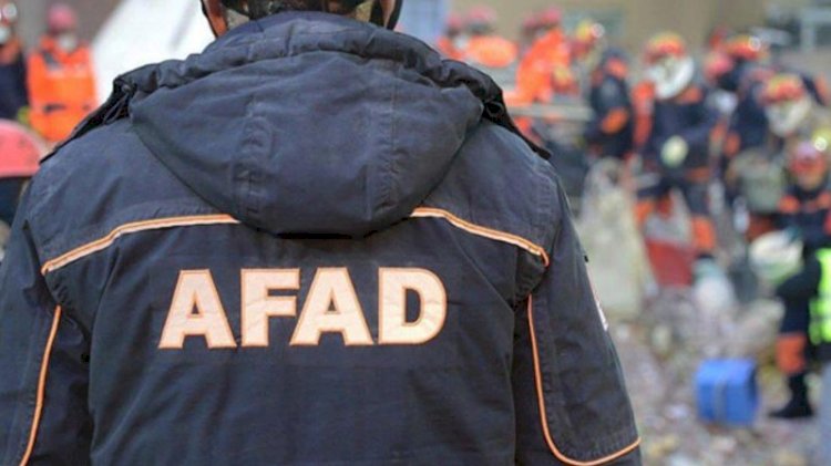 İki kardeş göçük altındayken, AFAD ekibi 'namaz molası' verdi