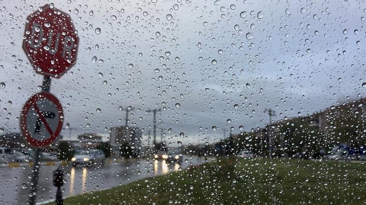 İstanbul Valiliğinden kuvvetli yağış için 'sarı' uyarı