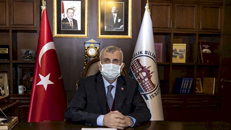 Rektör, alkollü yılbaşı hediyesi verdi diye belediye hakkında suç duyurusunda bulundu