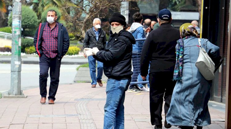 Son günlerde vaka sayıları neden yükseliyor? Bilim kurulu üyesi açıkladı