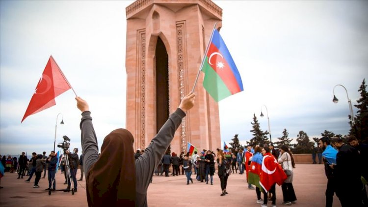 Azerbaycan'a kimlikle seyahat dönemi başlıyor