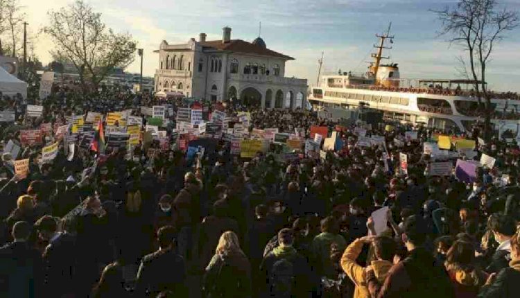 Kadıköy'de toplantı ve gösteri yasağı
