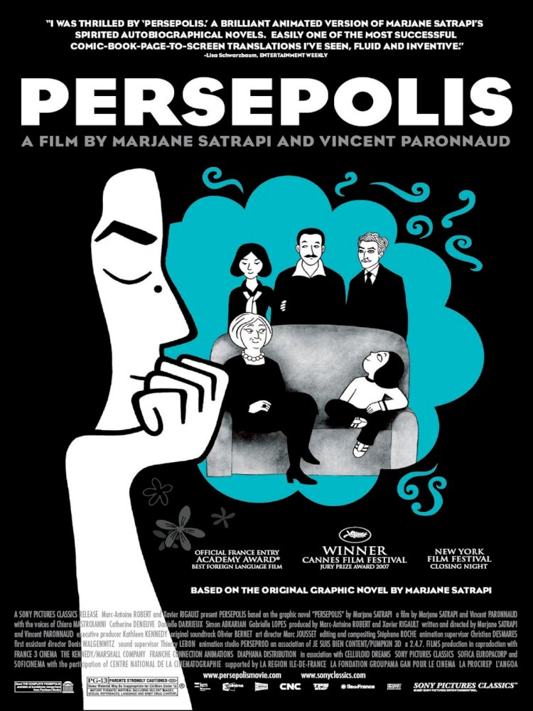  /></p><p>2007 yapımı Persepolis filmi, küçük bir kız çocuğunun İran İslam Devrimi ile birlikte büyüme sürecini anlatır. Filmin yönetmen koltuğunda da oturan Marjane Satrapi’nin aynı isimli romanından sinemaya uyarlanan eser bir kız çocuğunun tüm bu siyasi buhranlar içinde kendini ait hissettiği alanı, kendini, benliğini koruma serüvenidir aynı zamanda.</p><p>Persepolis filmi, devrim sürecinin rafine bir anlatısıdır. Küçük bir çocuğun okul ve aile yaşantısı arasındaki uçurumlara rağmen kendine sahip çıkma savaşıdır. Marjane’e okulda Şah’ı sevmesi gerektiği öğretilirken komünist eğilimli ailesi ona Şah’ın aslında nasıl biri olduğunu anlatır. Ailesinden duydukları karşısında ateşli bir Şah aleyhtarına dönüşen Marjane için her şey çok tozpembedir aslında.</p><p><em>“Avusturya’da bir yabancıydım, burada da yabancılaştım.” (Persepolis – Marjane Satrapi)</em></p><p>Marjane Satrapi’nin otobiyografik hikayesi, İslam Devrimi ile birlikte ötekileştirilen tüm dönem insanlarının öyküsüdür aslında. Sırf devrimin baskısıyla büyümesin diye Avusturya’ya eğitime gönderilen Marjane Avusturya’da bir yandan benliğini korumak için mücadele ederken bir yandan da Batı’lı bir genç kadın olmak için çabalamaktadır. Ancak İran’lı kimliği onu Batı’da <em>öteki</em> olarak kodlamıştır ve ne yaparsa yapsın bu algı hep var olacaktır.</p><p>Ülkesine duyduğu özleme söz geçiremez ve İran’a döner ancak artık ne o eski Marjane’dir ne de İran eski İran’dır. İran’da hayat özellikle kadınlar için bir hapishaneye dönüşmüştür. Batı’da özgürce yaşamaya alışan Marjane için bu durum oldukça zor bir travmaya dönüşür. Uzun süre kalamaz İran’da. Yaptığı evlilik de oldukça kısa sürer ve Fransa’ya yerleşir.</p><p>Şah’ın devrilmesinin ardından ülkedeki sevinç havasının ne kadar kısa sürdüğünün ve beş benzemez olarak biraraya gelen tüm o grupların teker teker nasıl tasfiye edildiğinin çarpıcı bir anlatısı olan Persepolis, İran’da da büyük tepkilerle karşılaşmıştır. Cannes <a title=
