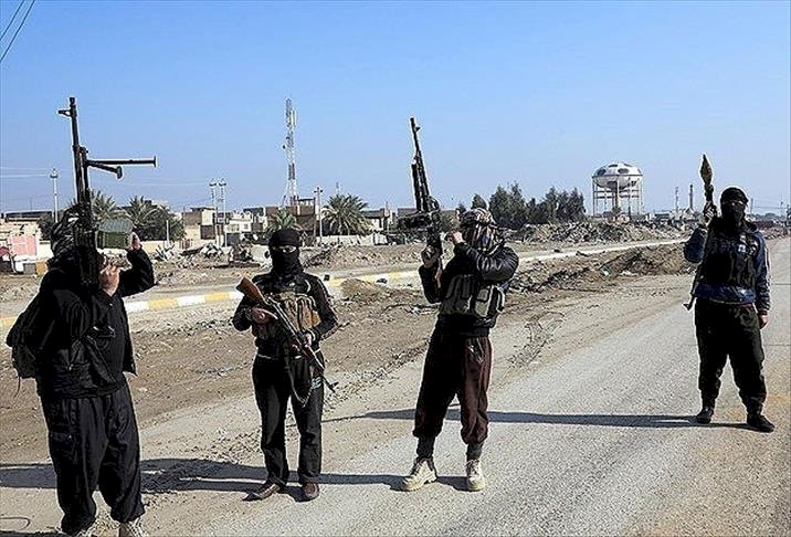 ABD IŞİD'li teröristleri Deyr ez-Zor'a taşıdı
