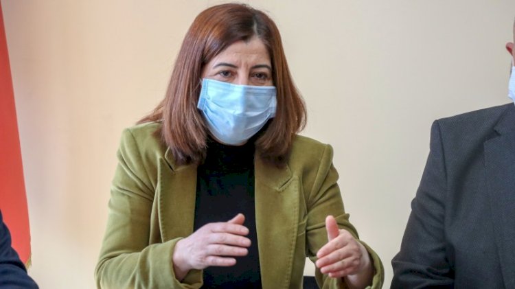 AKP'den 'lebaleb' savunması... Kongreler değil ev hanımları suçlu!
