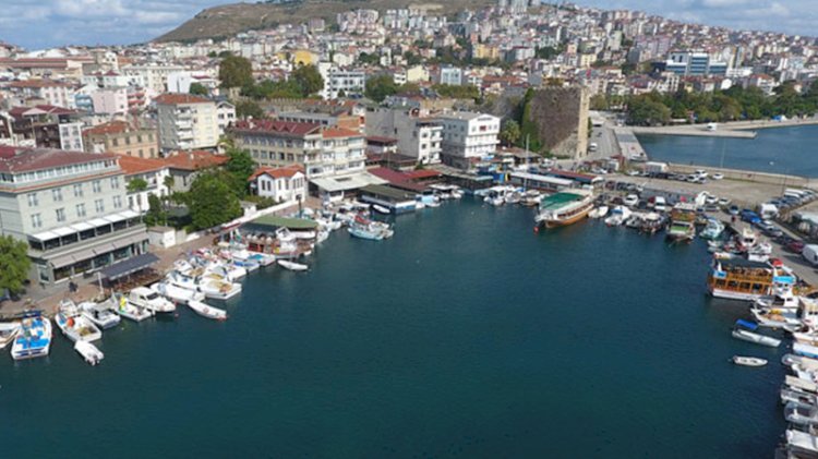 Yaşlı kadın, 6 günde 200 kişiye virüs bulaştırmış