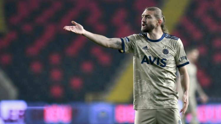 Fenerbahçe'de Caner Erkin belirsizliği