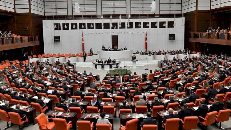 TBMM Anayasa Komisyonu Başkanı Bozdağ'dan 'fezleke' açıklaması