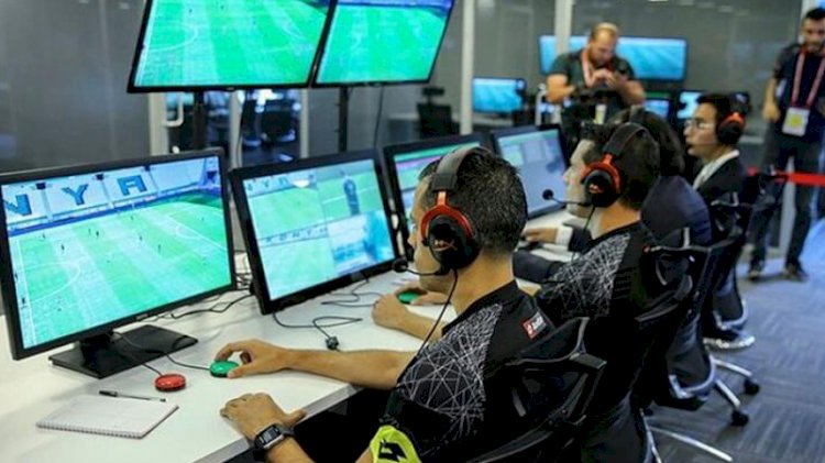 Hakem ile VAR konuşmalarının yayınlanmasına açık kapı
