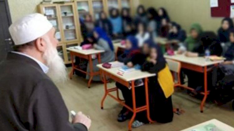 Bakanlığın tarikat ısrarı