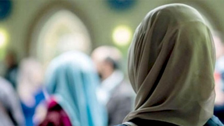 Yönetmelik gereği başörtülü öğrenciyi okula almamıştı… Öğretmen tarikatlara hedef gösterildi!