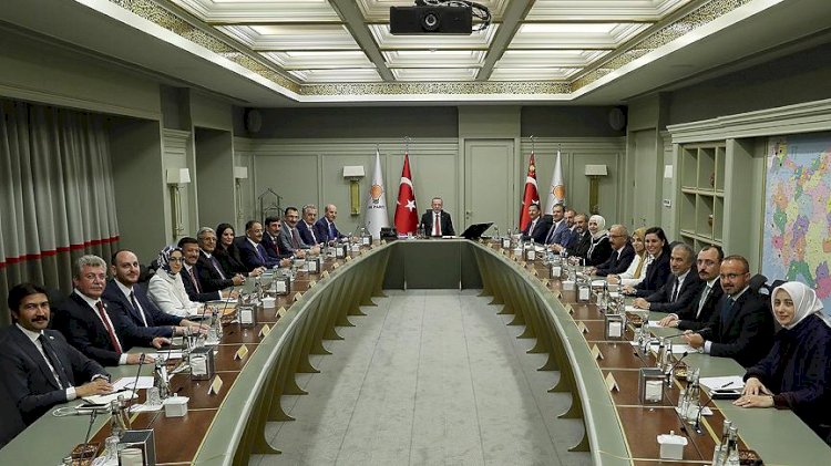 22 isim liste dışı! İşte AKP'nin yeni MKYK listesi