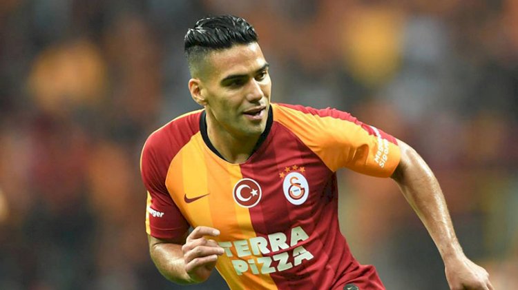 İki futbolcu hastaneye kaldırıldı