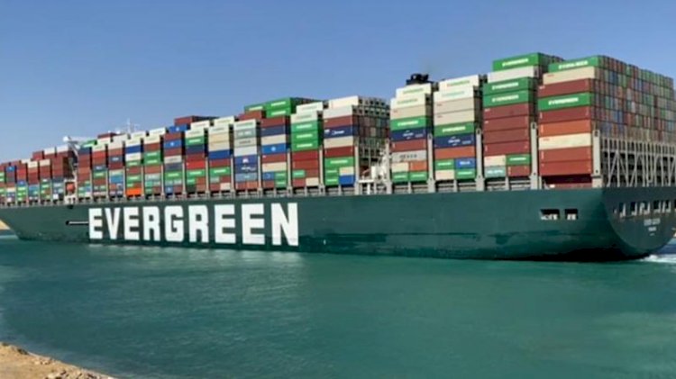 Süveyş’i tıkayan gemiyle ilgili yeni gelişme
