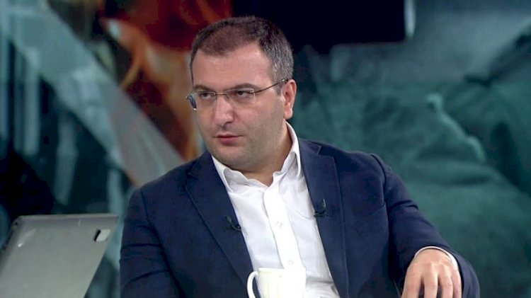 Cem Küçük hakkında 2 yıl 4 aya kadar hapis istemi