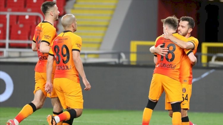 Galatasaray 3 puanı 3 golle aldı