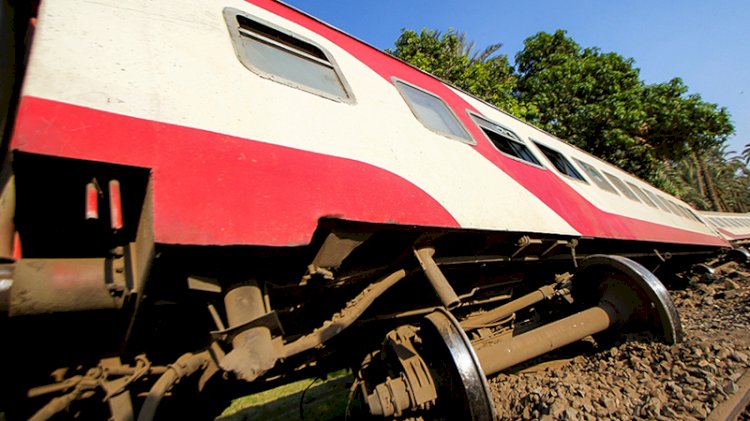 Mısır'da tren raydan çıktı: Ölü ve yaralılar var