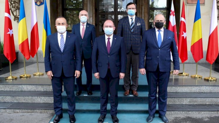 Çavuşoğlu'ndan üçlü zirvede Karadeniz mesajı