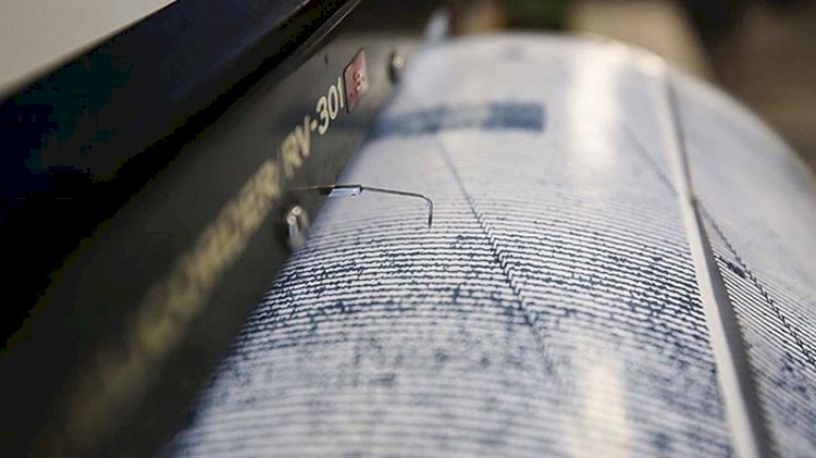 İzmir'de peş peşe 2 deprem