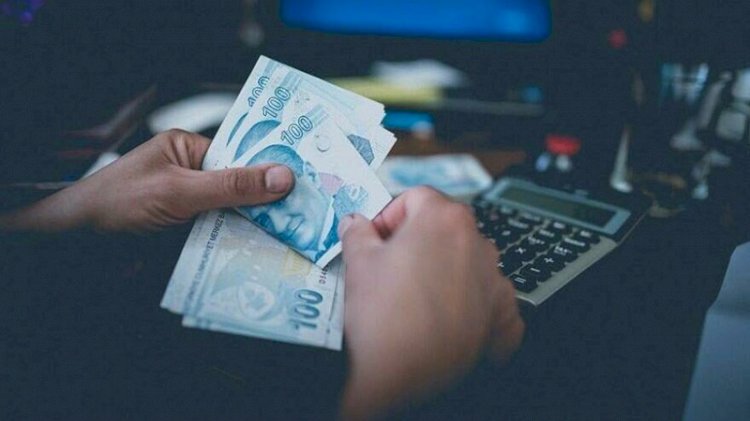 Sağlık çalışanlarına 4 ay süreyle ek ödeme
