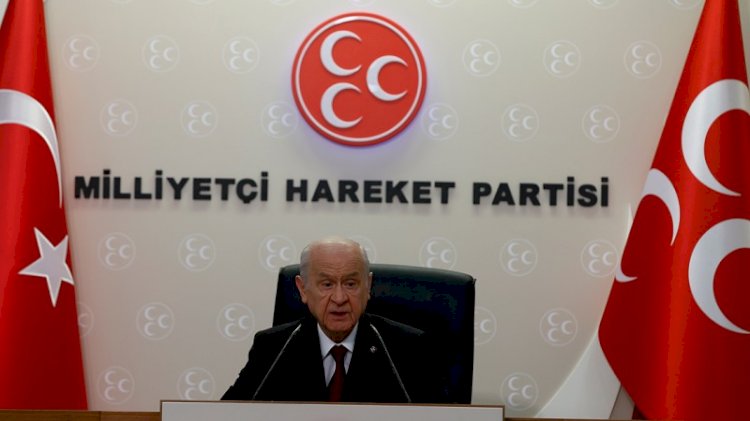 AKP'li yazardan Bahçeli'yi kızdıracak sözler: Kepek şampuanı mı satıyorsunuz