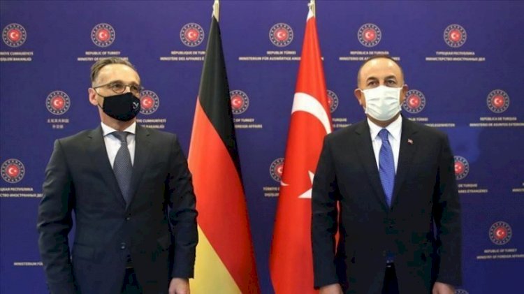 Çavuşoğlu: Turistin görebileceği herkesi mayıs sonuna kadar aşılayacağız