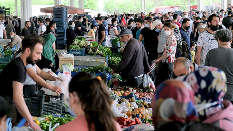 Pazarlar açıldı, marketlerde fiyatlar dip yaptı iddiası