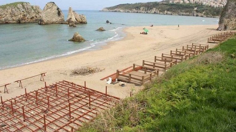 Kumsala loca yapıp foseptik çukurları açtılar
