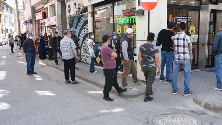 Tatlıcıya kuyruk cezası