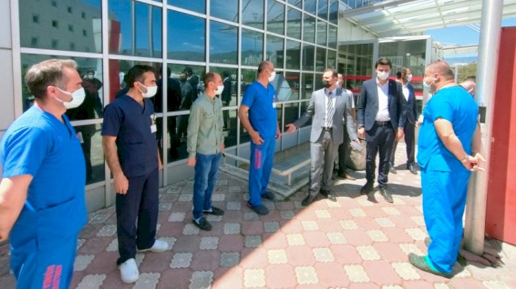 AKP'li başkanın hastane ziyaretinde 'hazır kıta' tartışması... Başkan ne dedi?