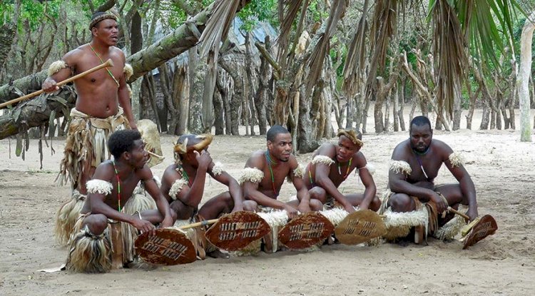Güney Afrika'da taht krizi