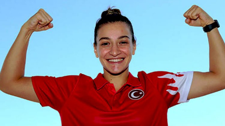 Buse Naz Çakıroğlu'ndan altın madalya