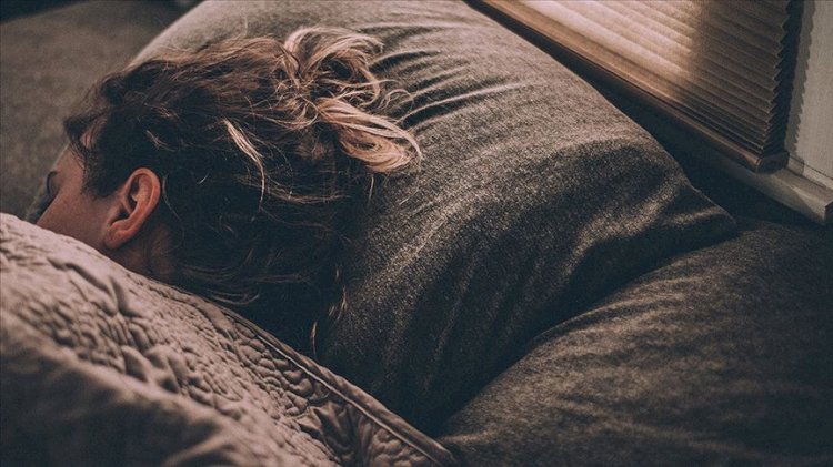 '6 saatten az uyku alzheimer, kanser ve kısırlığa yol açıyor'
