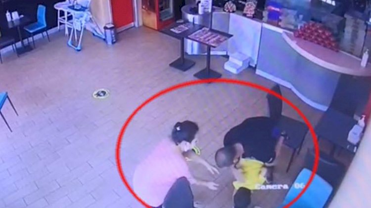 Pizza yerken nefessiz kalan çocuğu 'Heimlich' manevrasıyla kurtardı