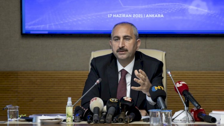 Adalet Bakanı Gül: Yargının görevi iddiaların üstüne gitmektir