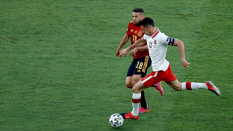 Polonya, Lewandowski'nin golüyle ilk puanını aldı