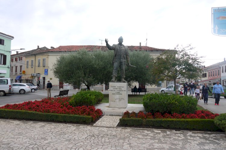  /></p><h2><b><i>İstria ve edebiyat…</i></b></h2><p><span style=