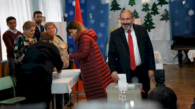 Karabağ hezimeti sonrası Ermenistan'da halk sandık başında
