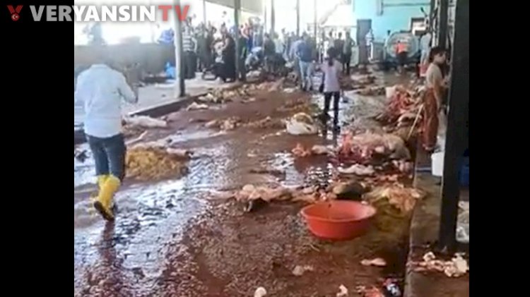 Kurban kesim alanından iğrendiren görüntü... Kan ve pislikten geçilmedi