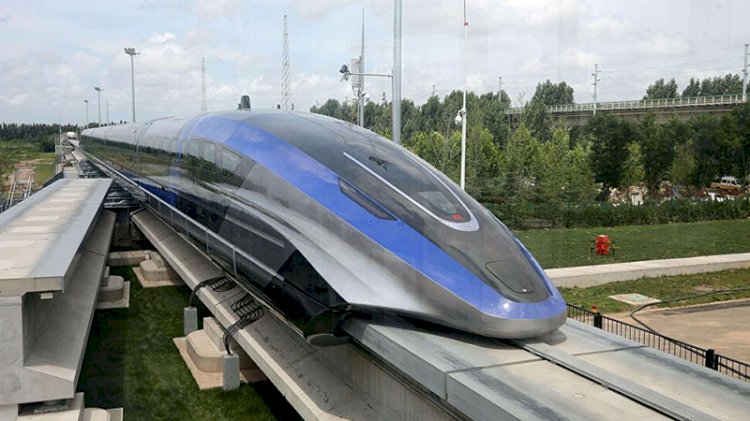 Çin, saatte 600 kilometre hıza çıkabilen maglev trenini tanıttı