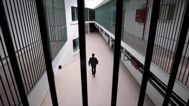 Açık cezaevlerindeki hükümlülerin Kovid-19 izin süreleri 2 ay daha uzatıldı