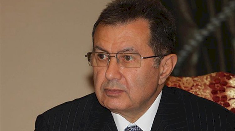 Mehmet Emin Karamehmet kulübü devrediyor...
