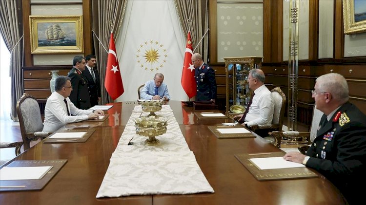 YAŞ kararları Resmi Gazete'de yayımlandı