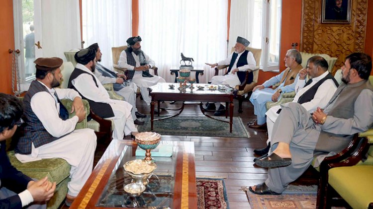 Karzai, Taliban’la görüştü
