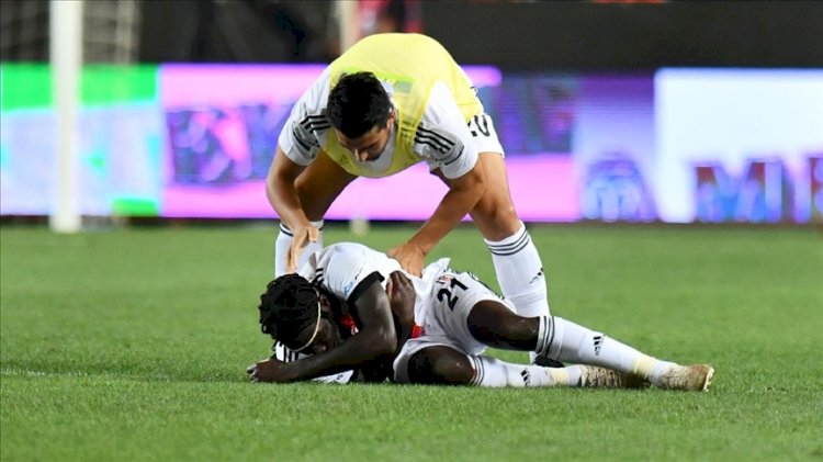 Yere yığılmıştı... Beşiktaş'tan N'Sakala' açıklaması