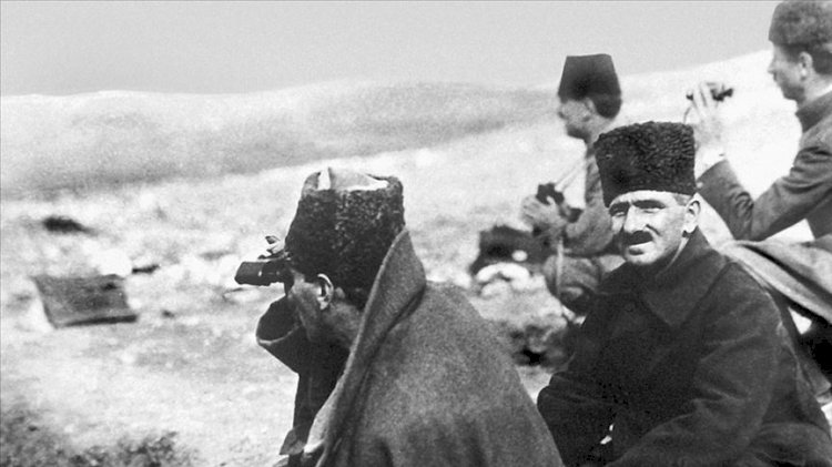 238 yıllık geri çekilmeyi durduran emir: Hattı müdafaa yoktur, sathı müdafaa vardır. O satıh bütün vatandır